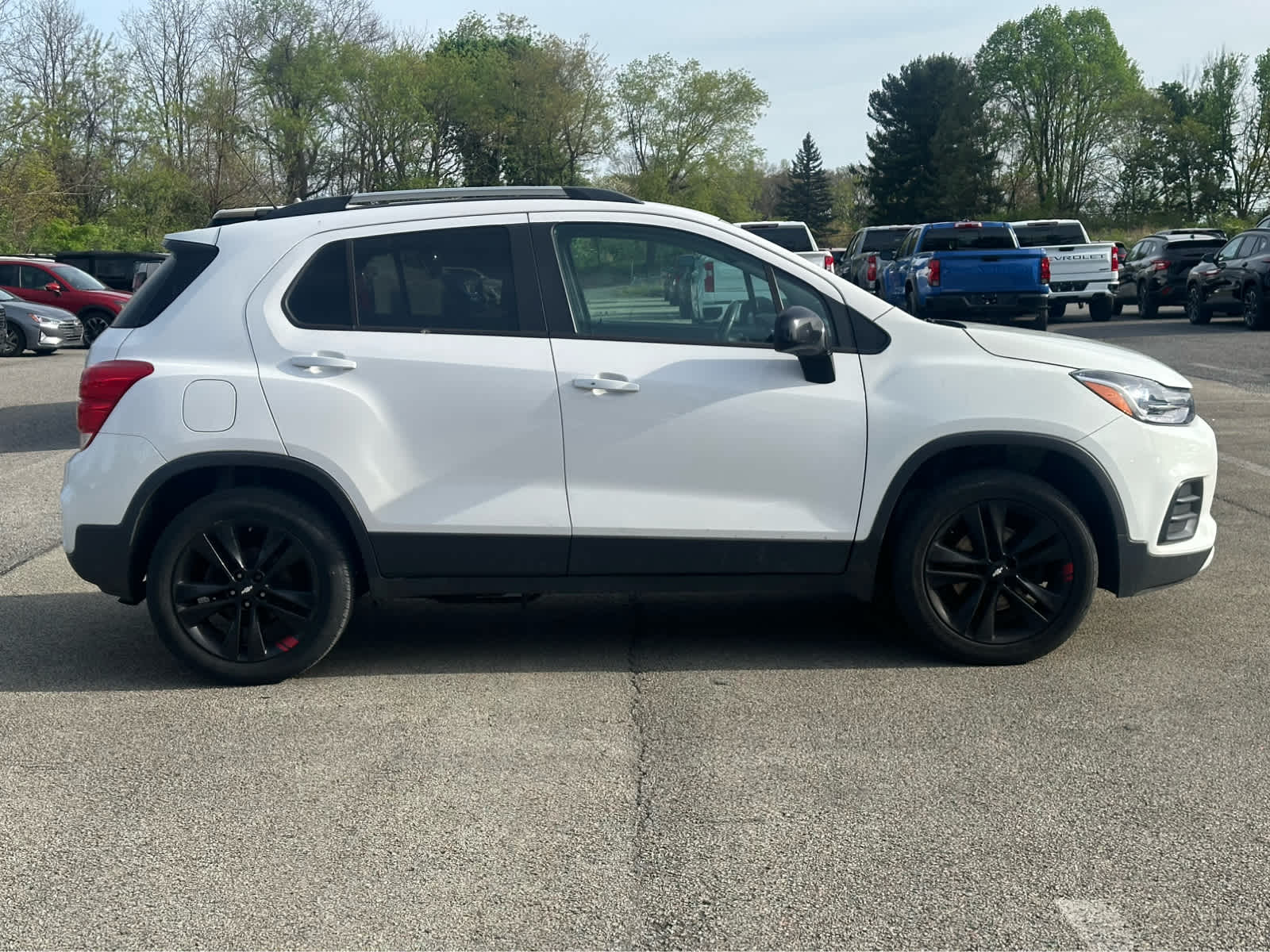 Thumbnail: 2020 Chevrolet Trax - 8