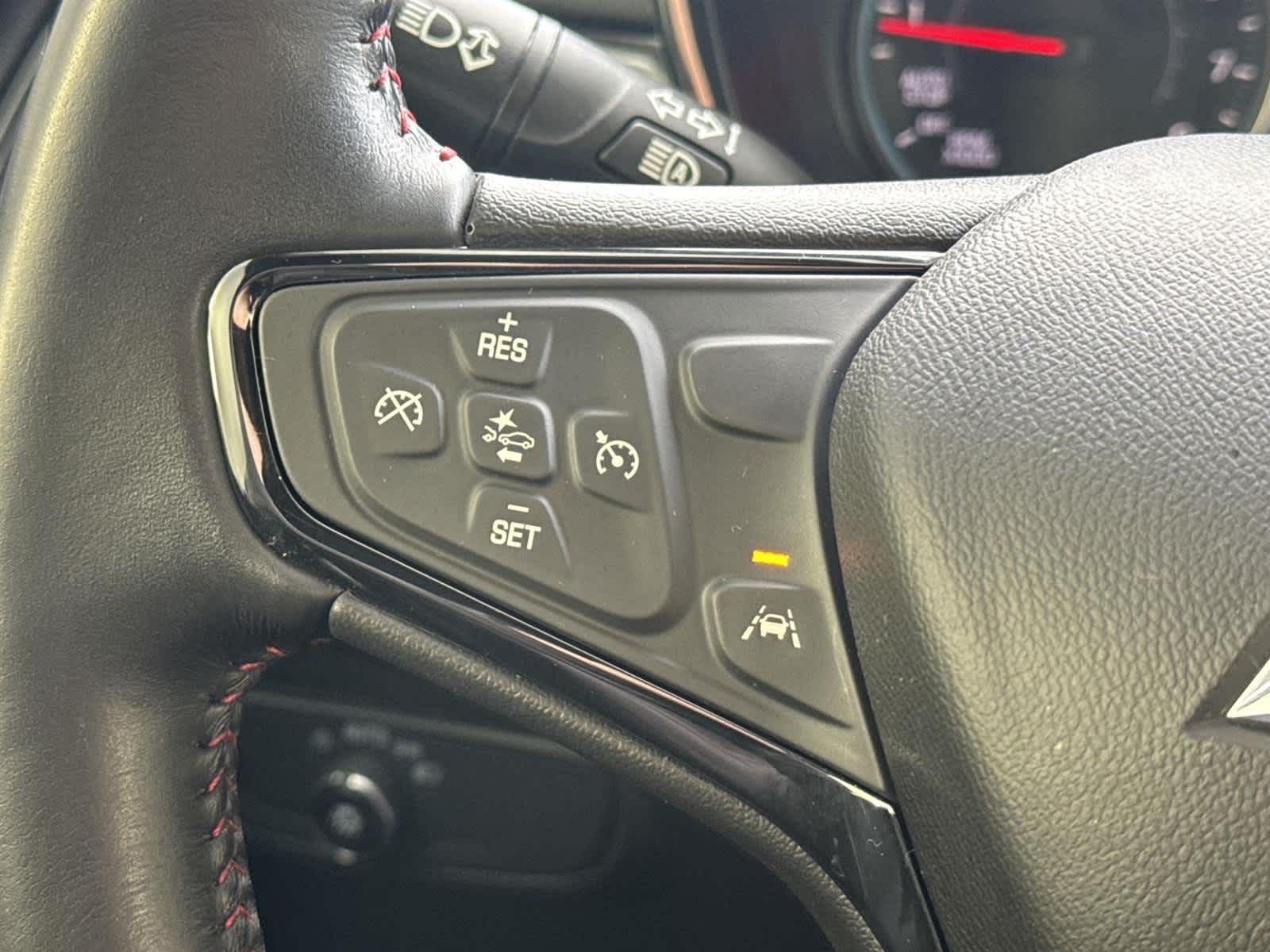 Thumbnail: 2022 Chevrolet Equinox - 25