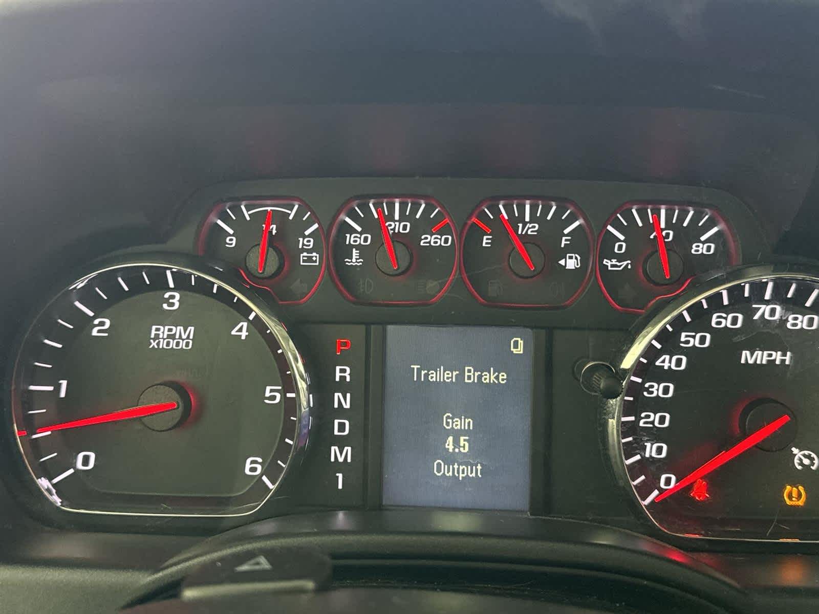 Thumbnail: 2016 Chevrolet Silverado 2500 - 25