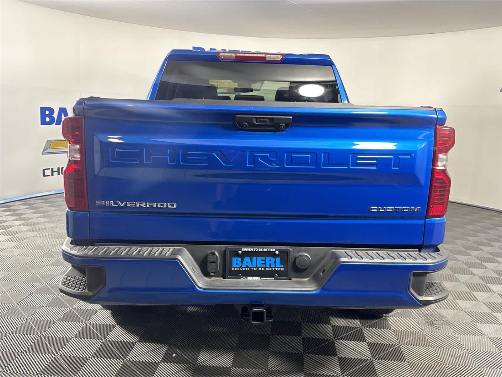 Thumbnail: 2022 Chevrolet Silverado 1500 - 3