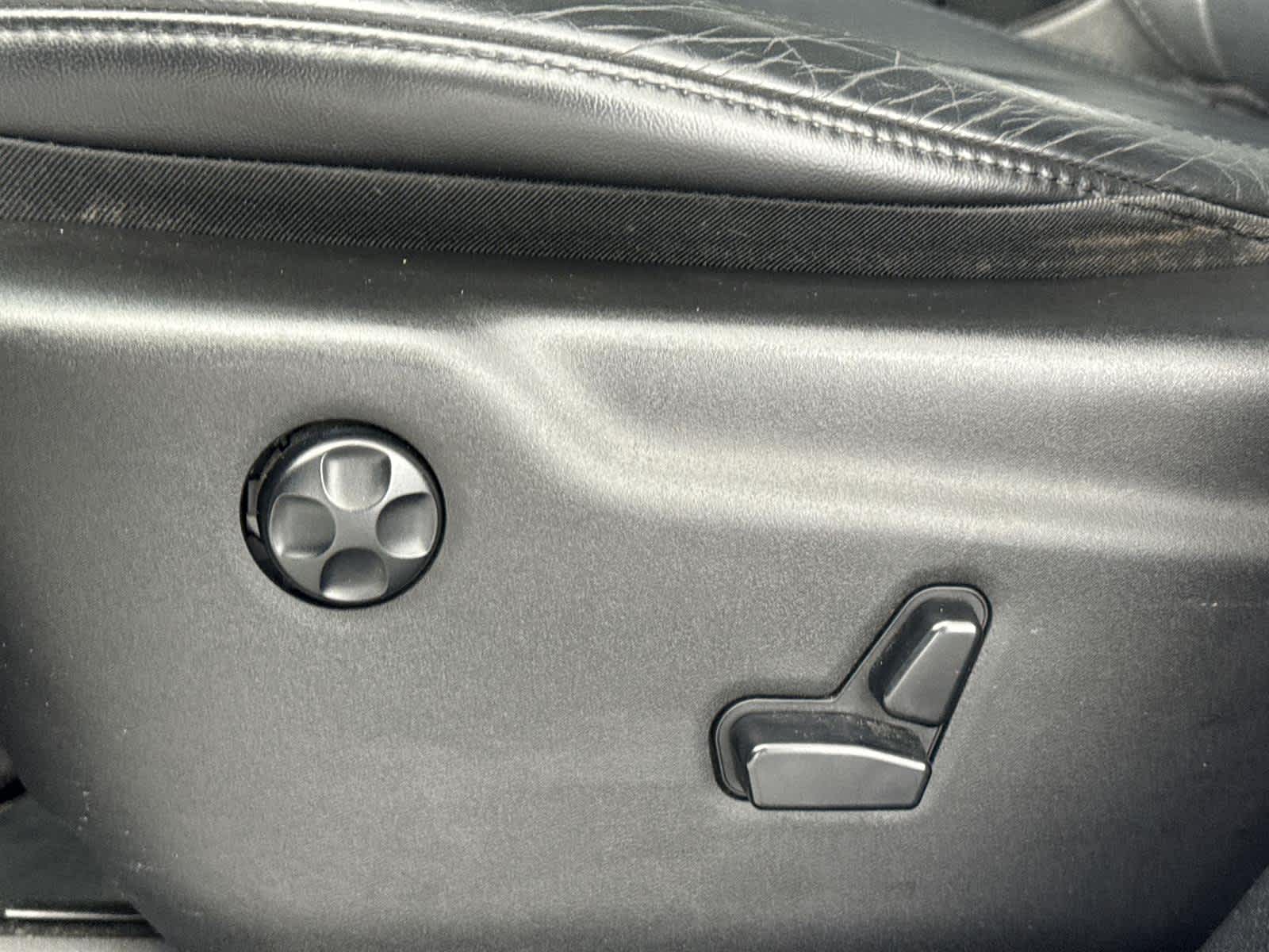 Thumbnail: 2017 Dodge Durango - 12