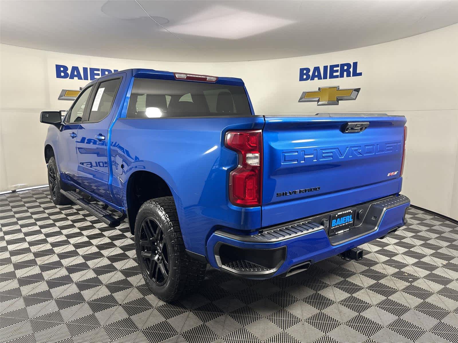 Thumbnail: 2023 Chevrolet Silverado 1500 - 3