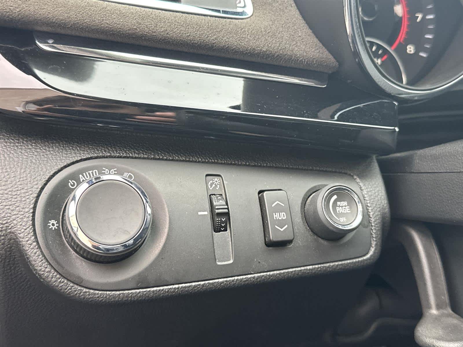 Thumbnail: 2017 Chevrolet  - 23