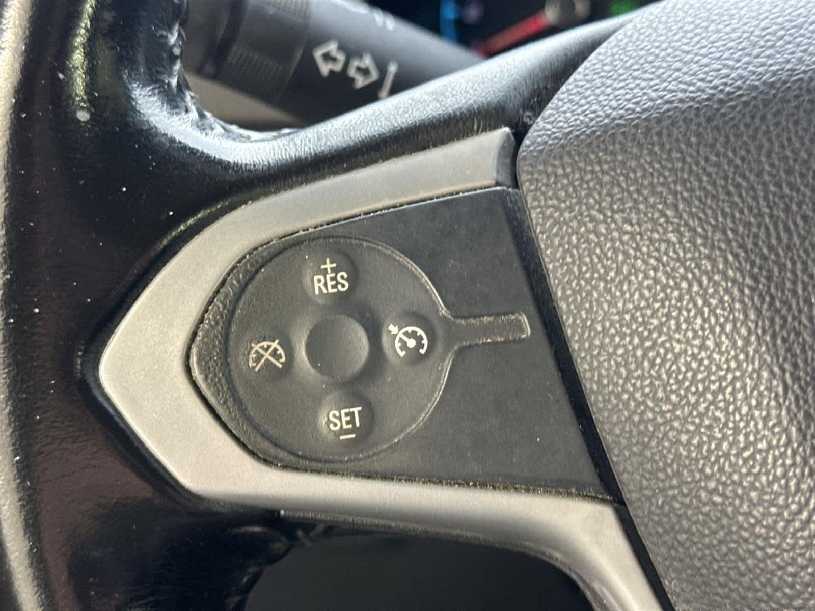 Thumbnail: 2018 Chevrolet Colorado - 24