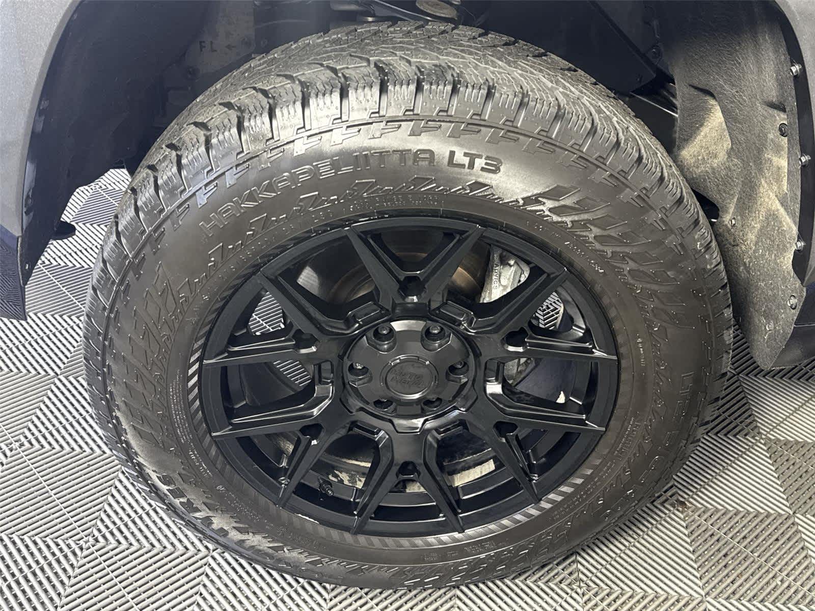 Thumbnail: 2025 Toyota Tundra - 10