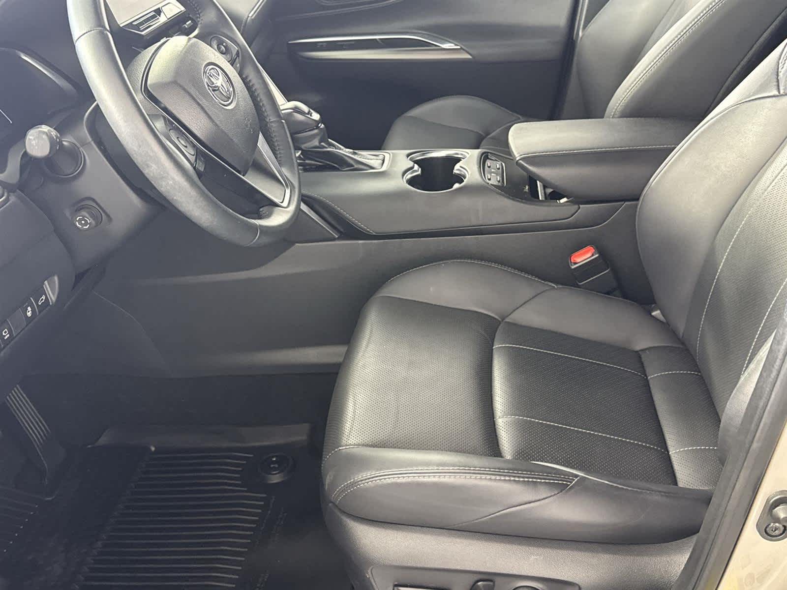 Thumbnail: 2024 Toyota Venza - 11