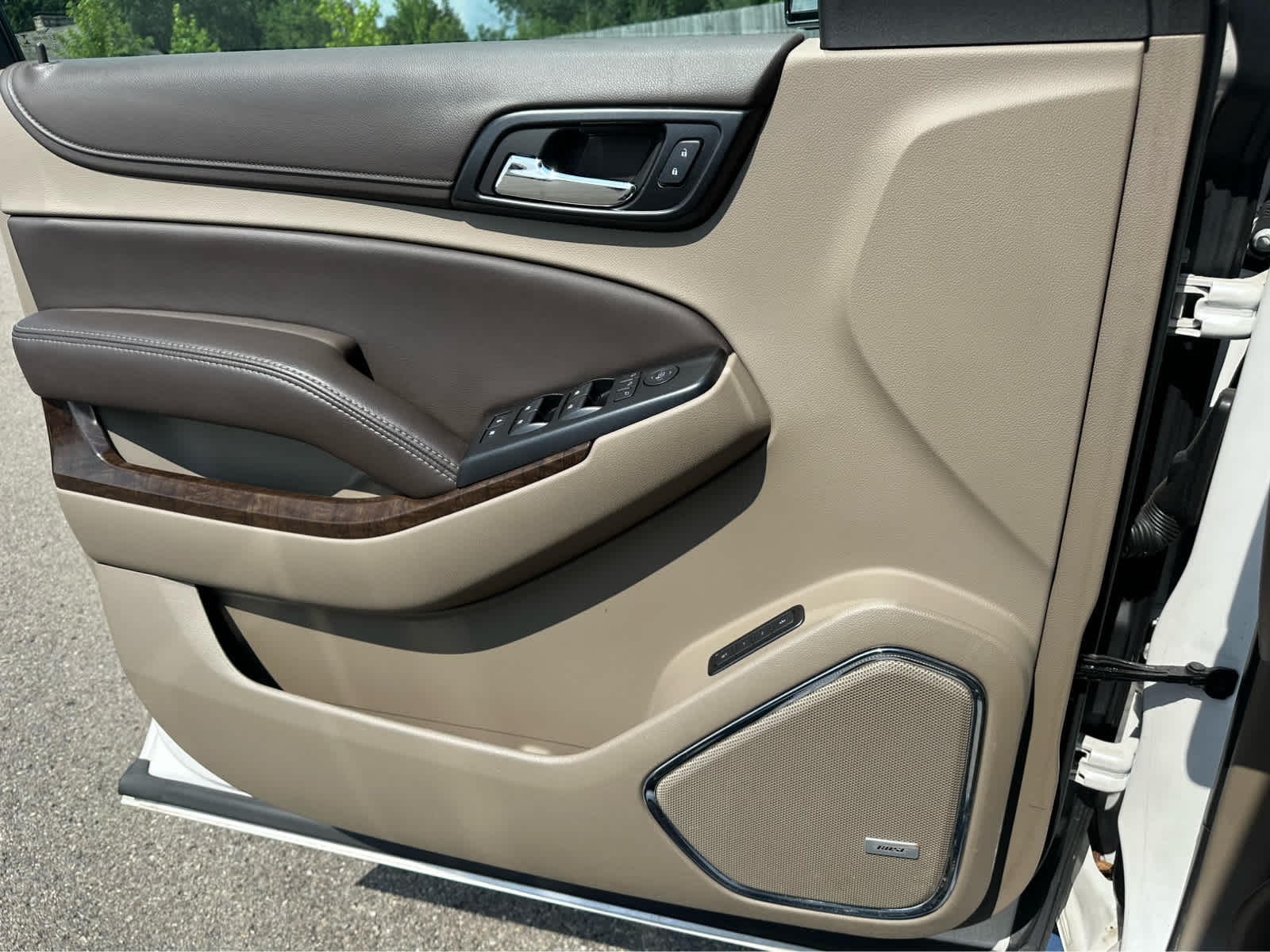 Thumbnail: 2019 Chevrolet Tahoe - 20