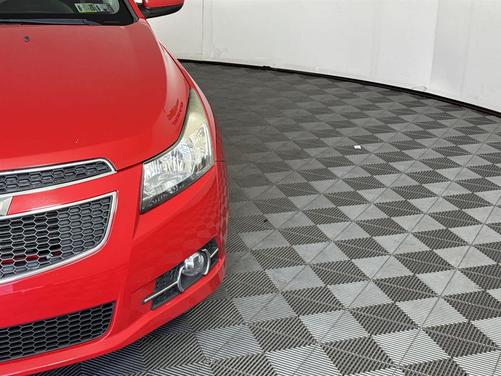 Thumbnail: 2013 Chevrolet Cruze - 9
