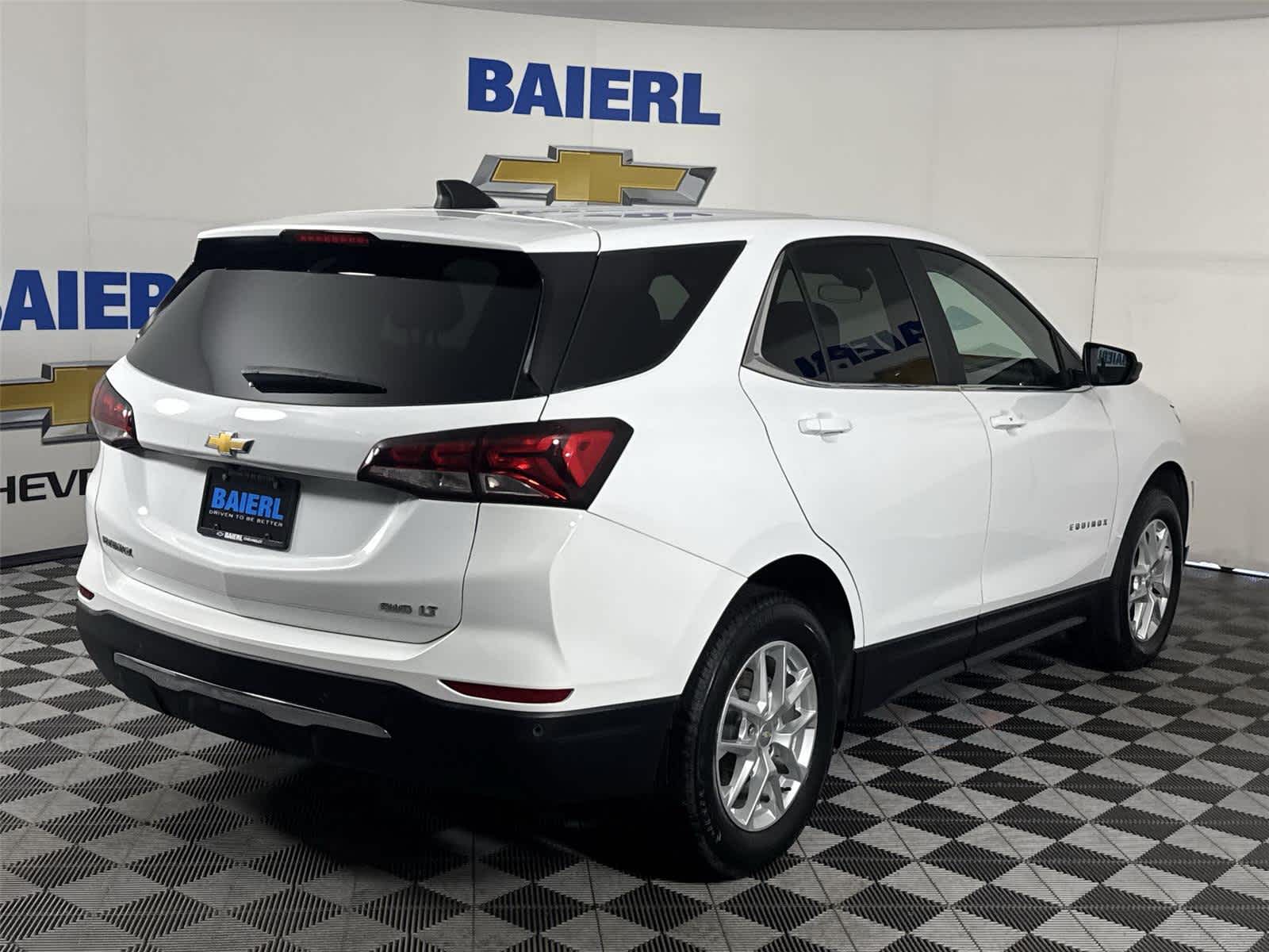 Thumbnail: 2023 Chevrolet Equinox - 5