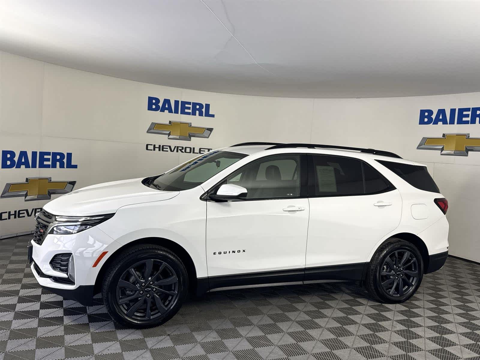 Thumbnail: 2022 Chevrolet Equinox - 2