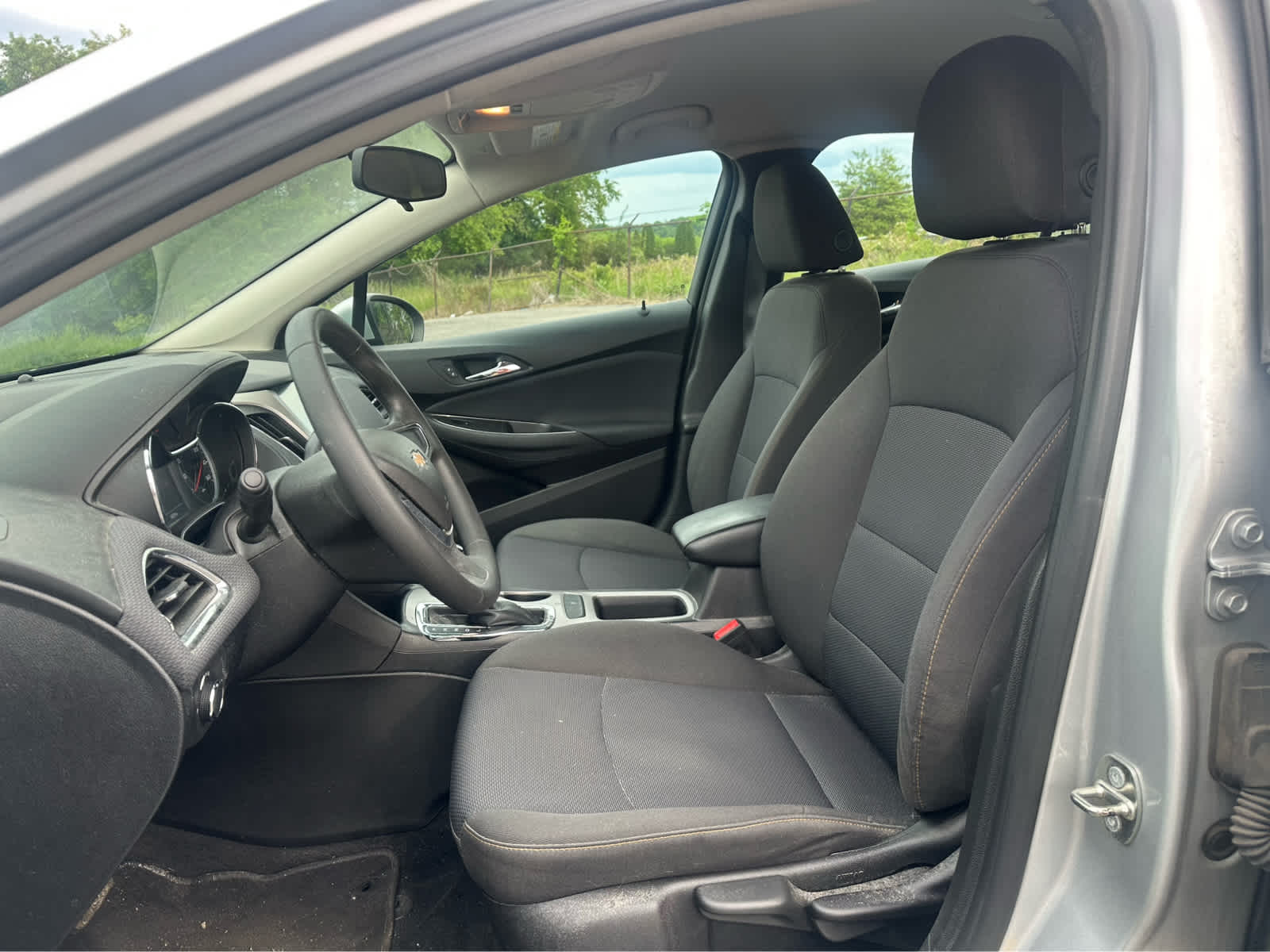 Thumbnail: 2018 Chevrolet Cruze - 10