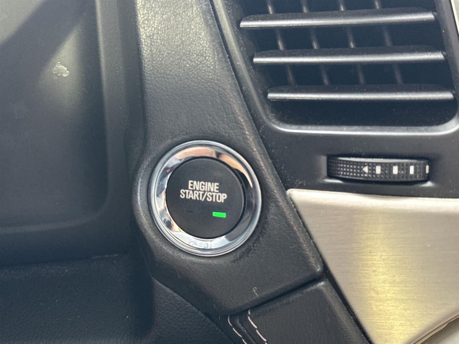 2018 GMC Yukon Denali 30