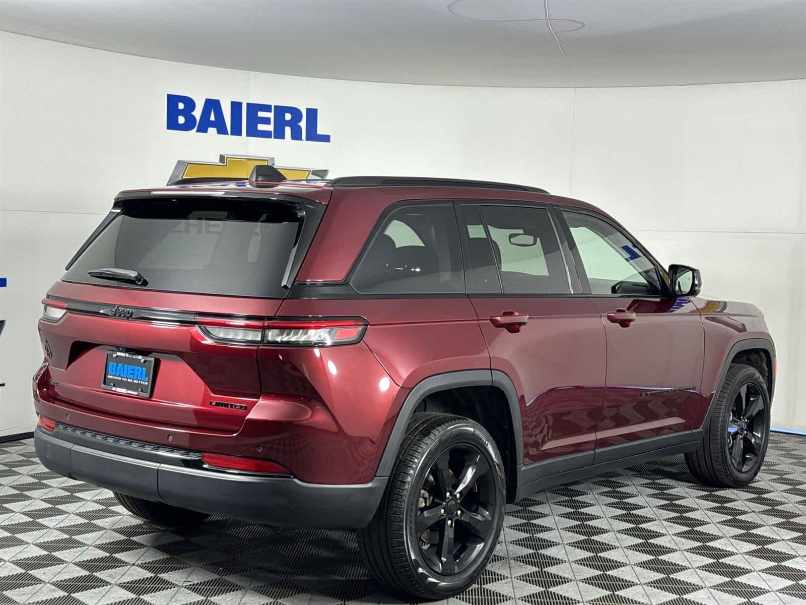 Thumbnail: 2023 Jeep Grand Cherokee - 5