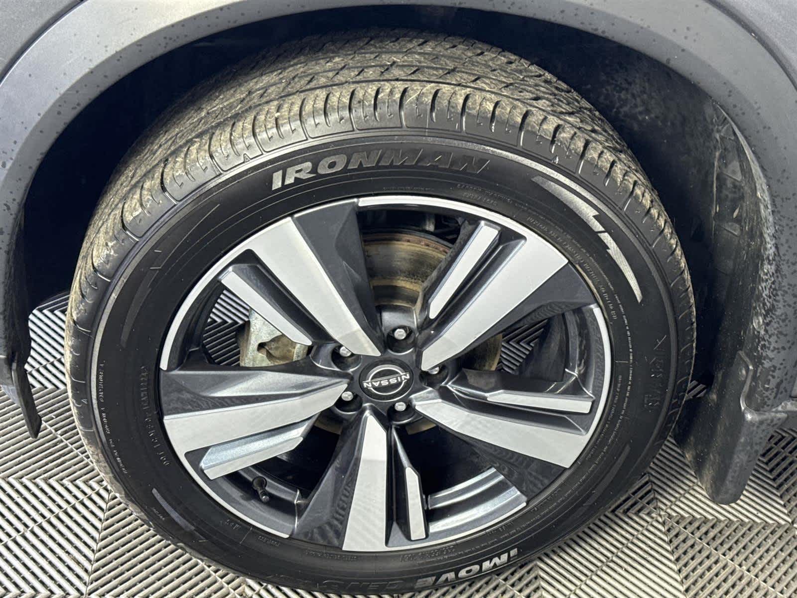 Thumbnail: 2022 Nissan Rogue - 10