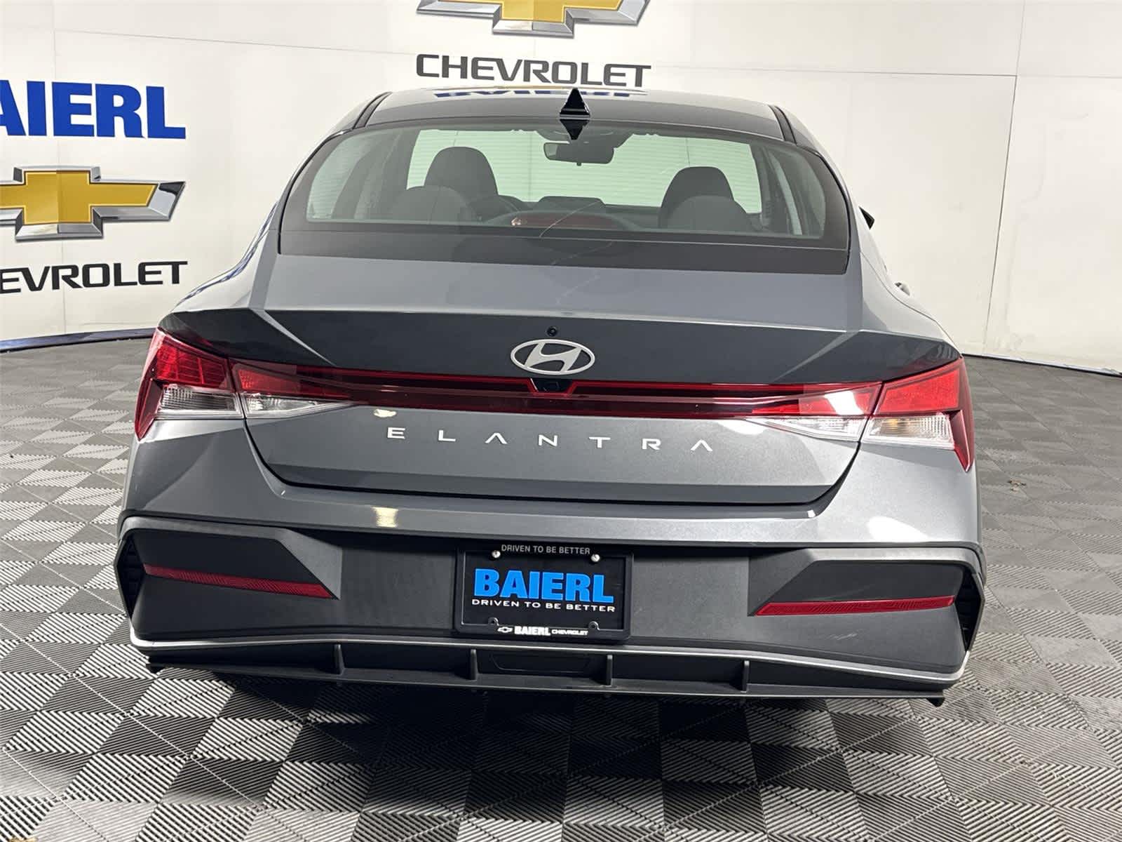 Thumbnail: 2024 Hyundai Elantra - 4