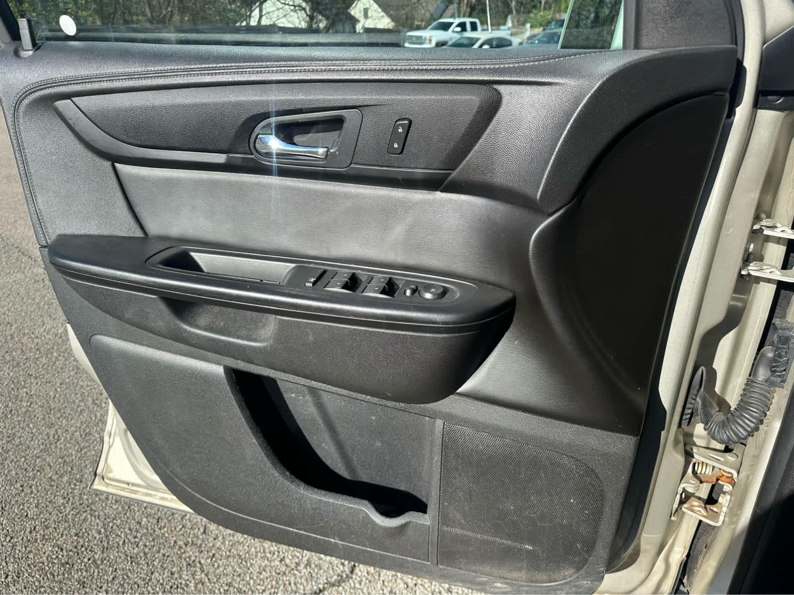 Thumbnail: 2016 Chevrolet Traverse - 20