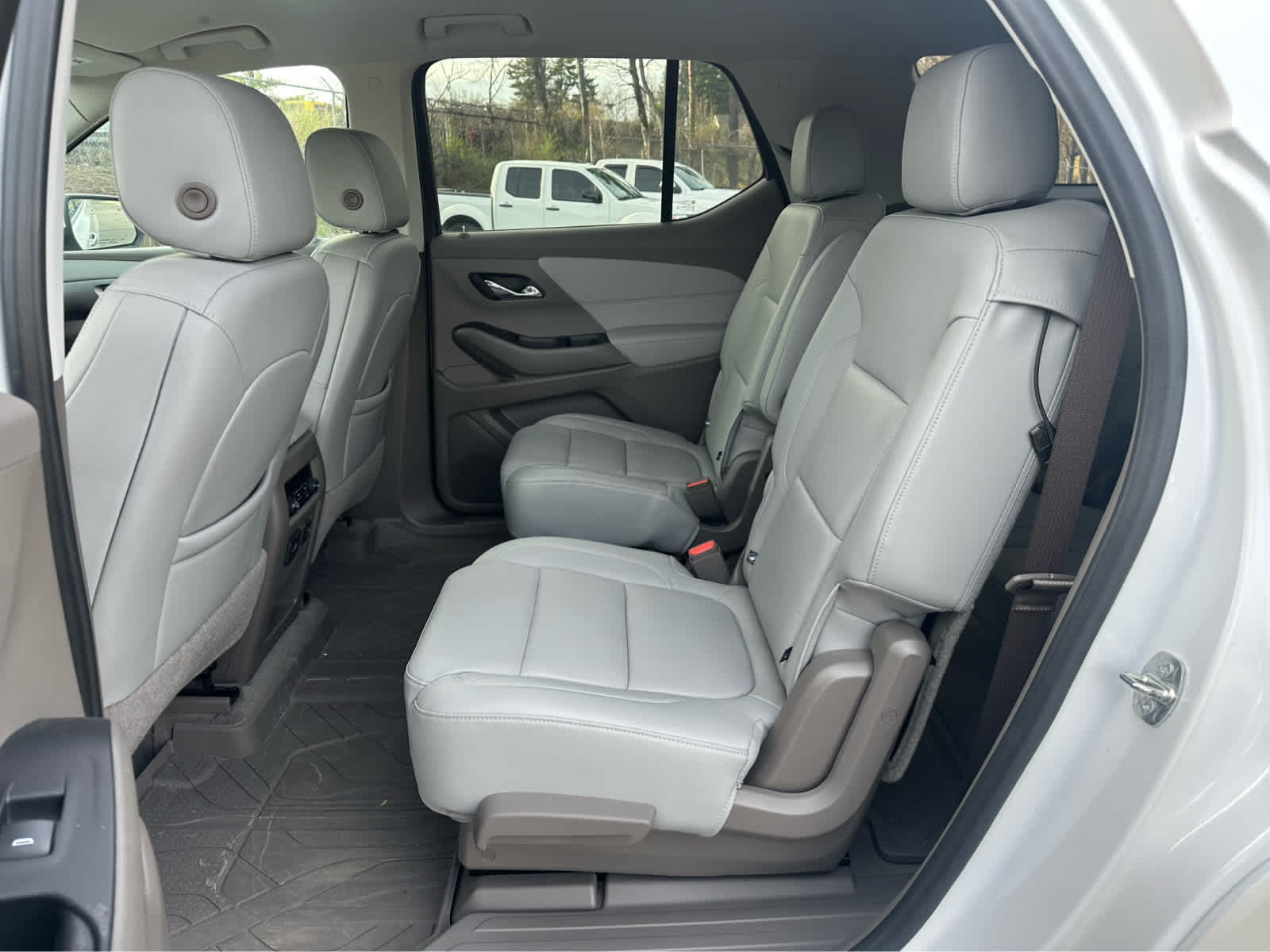 Thumbnail: 2021 Chevrolet Traverse - 21