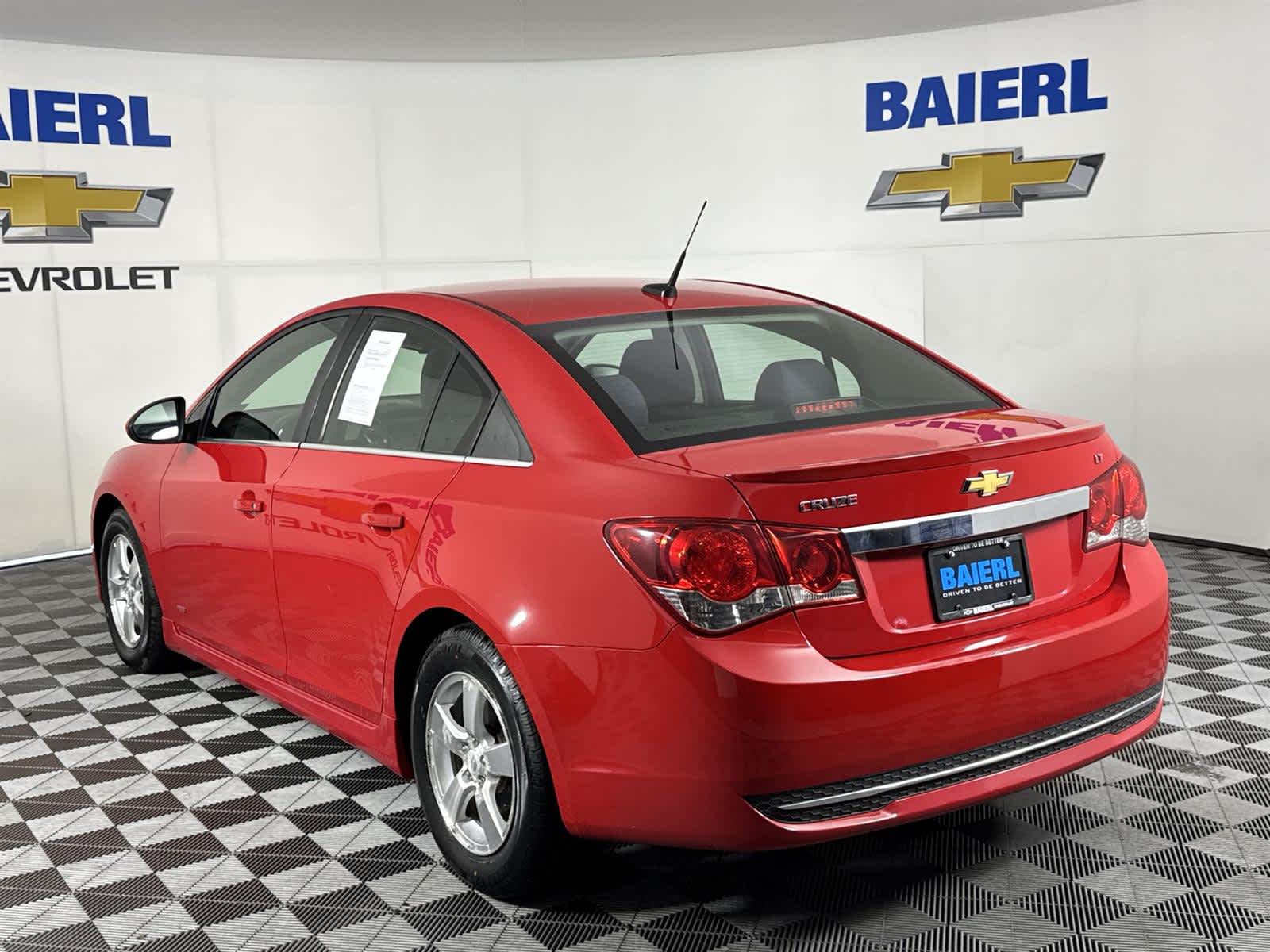Thumbnail: 2013 Chevrolet Cruze - 3