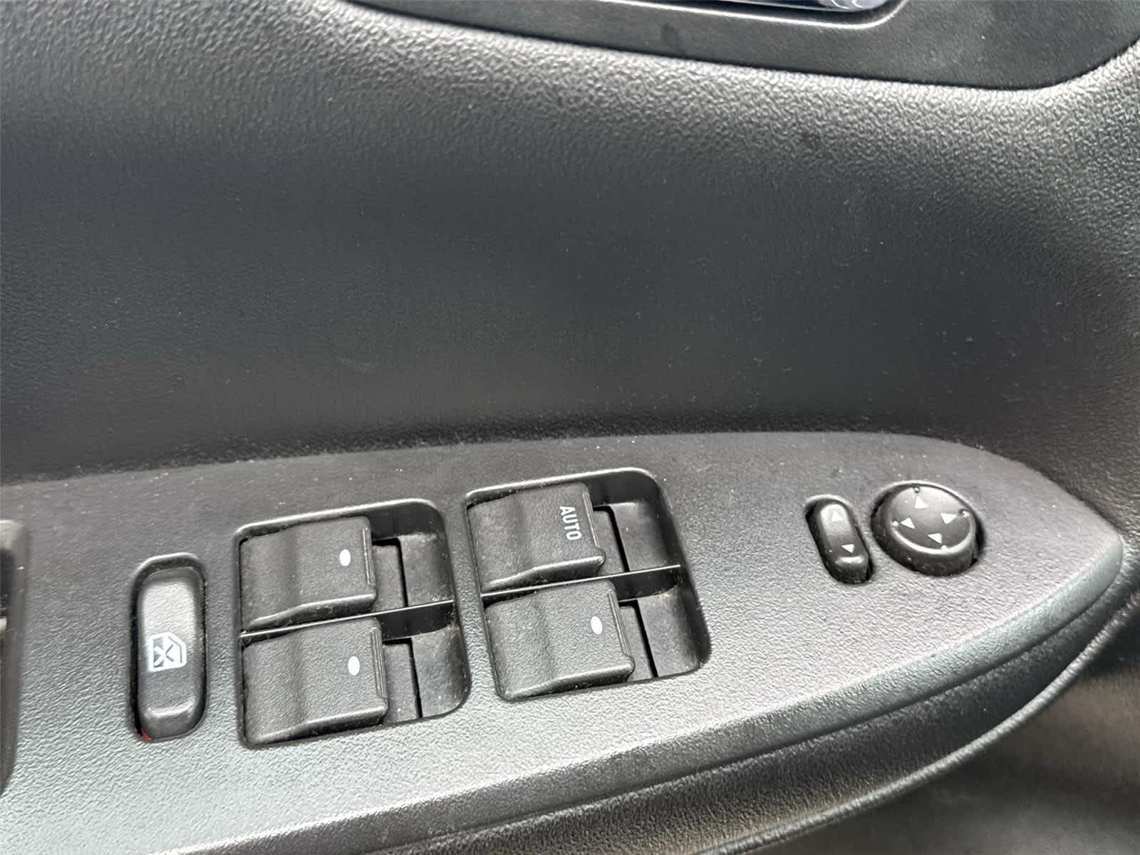 Thumbnail: 2012 Chevrolet Impala - 22