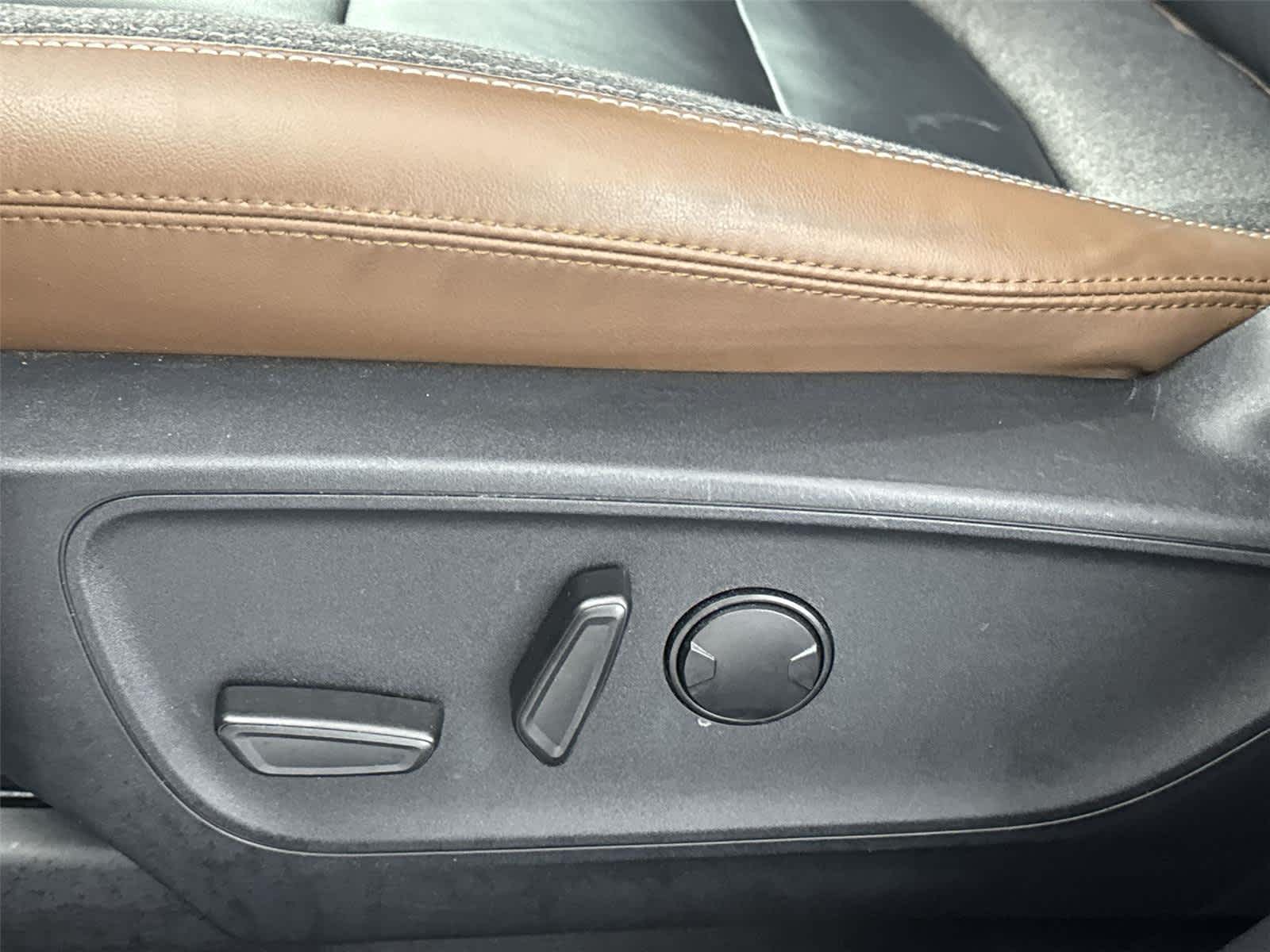 Thumbnail: 2023 Ford Bronco Sport - 12