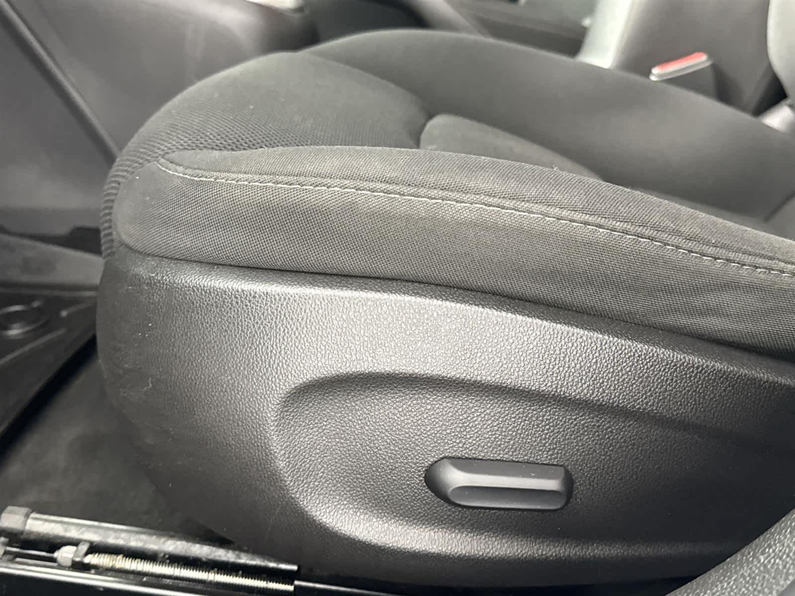 Thumbnail: 2015 Chevrolet Cruze - 14