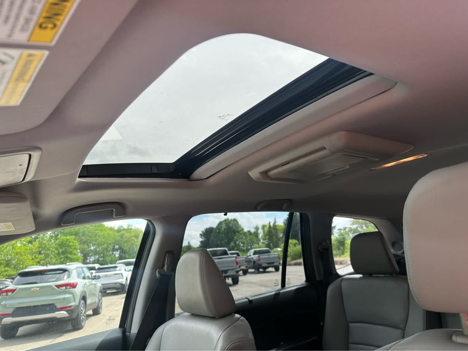 Thumbnail: 2018 Honda Pilot - 12