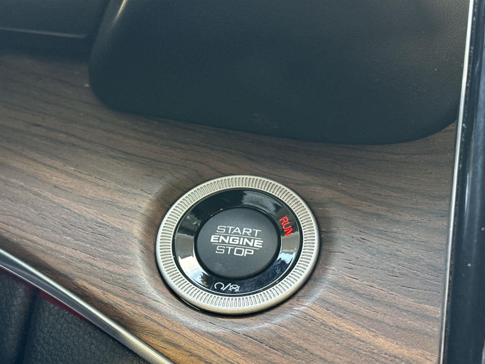 Thumbnail: 2022 Jeep Grand Cherokee - 29