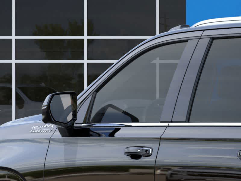 Thumbnail: 2025 Chevrolet Suburban - 12