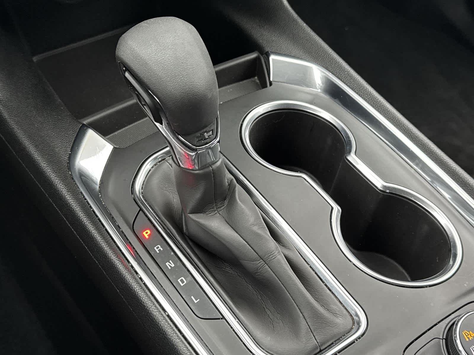 Thumbnail: 2021 Chevrolet Traverse - 19