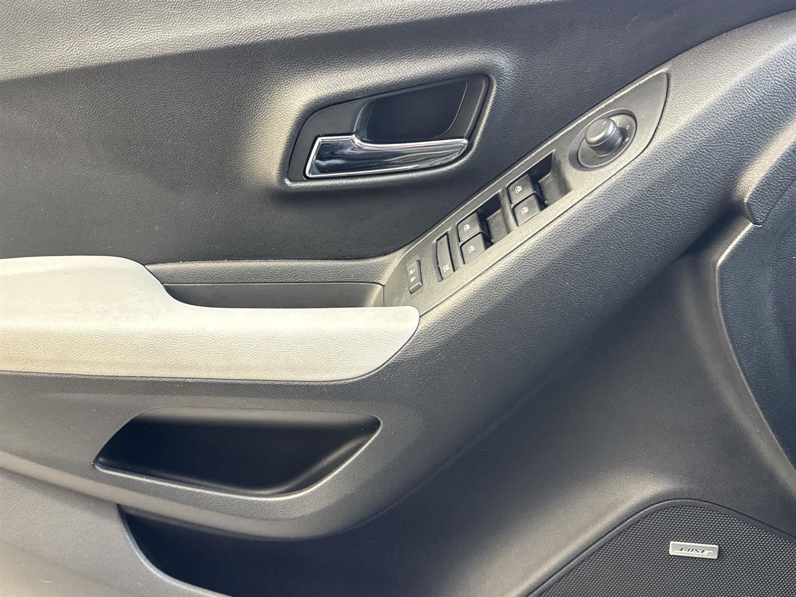 Thumbnail: 2019 Chevrolet Trax - 23