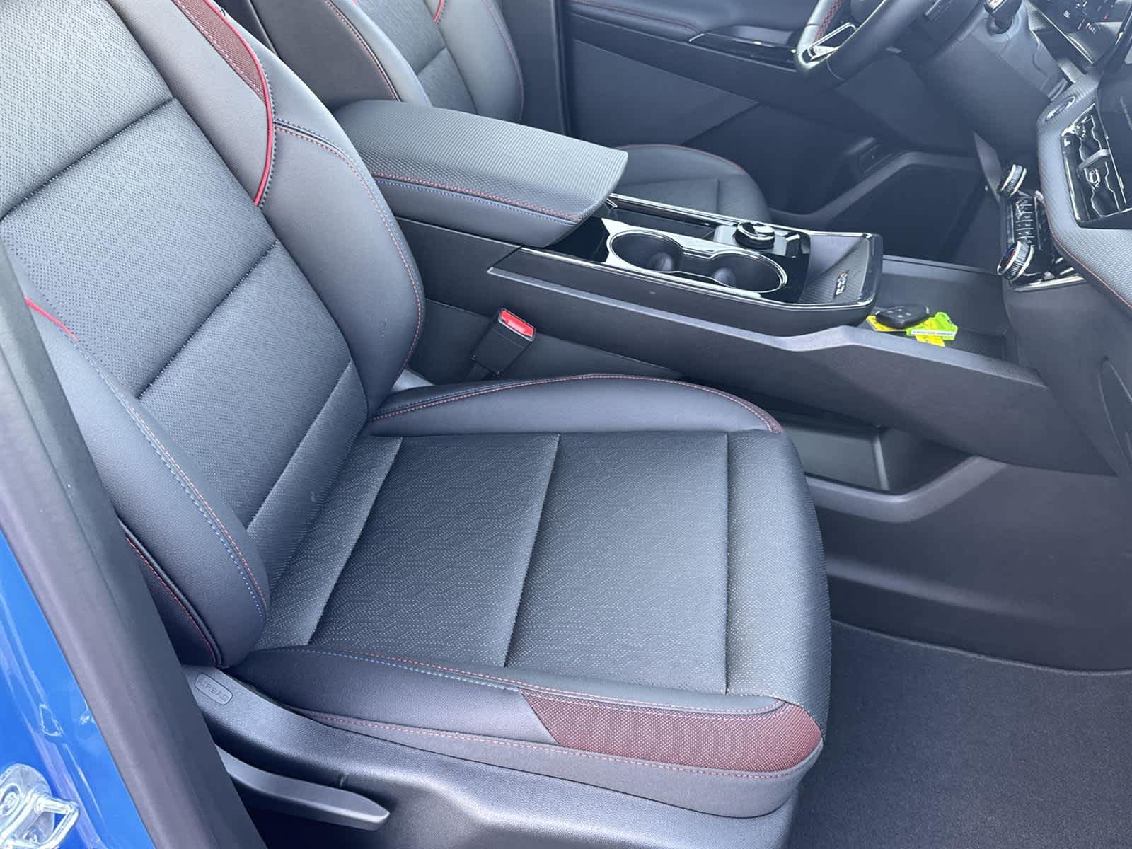 Thumbnail: 2025 Chevrolet Equinox - 16