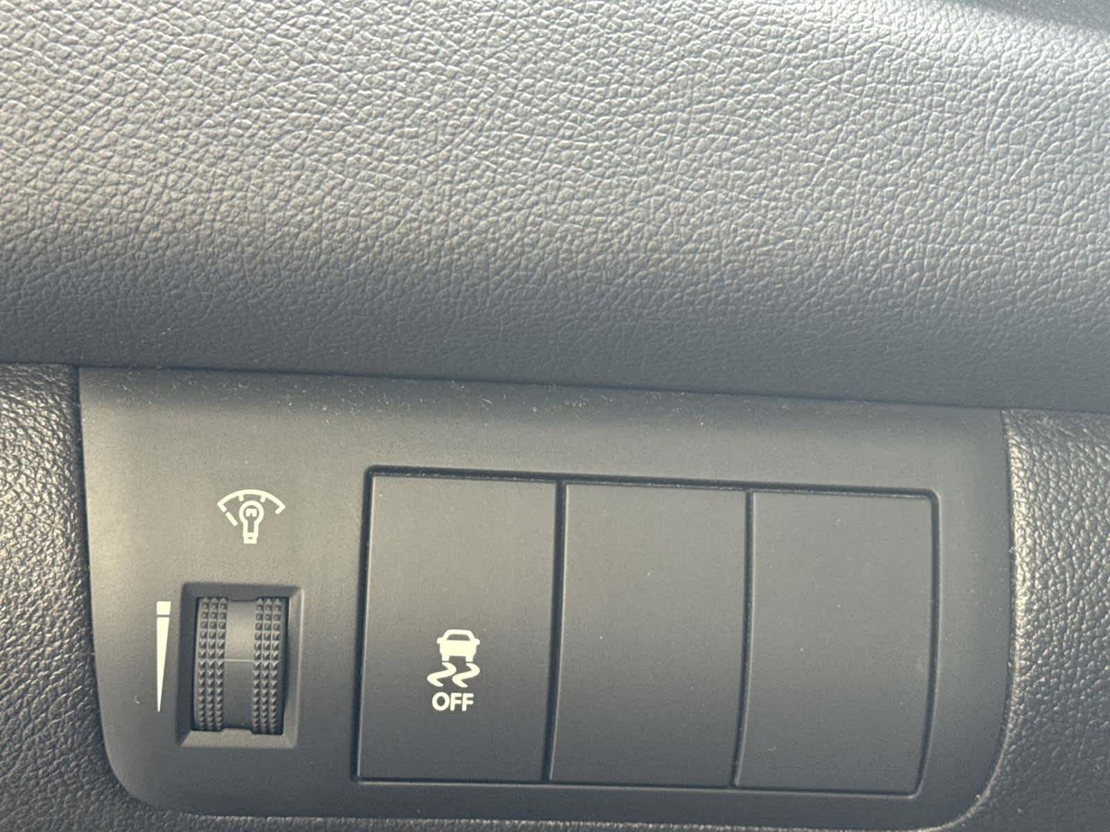 Thumbnail: 2013 Kia Forte - 23