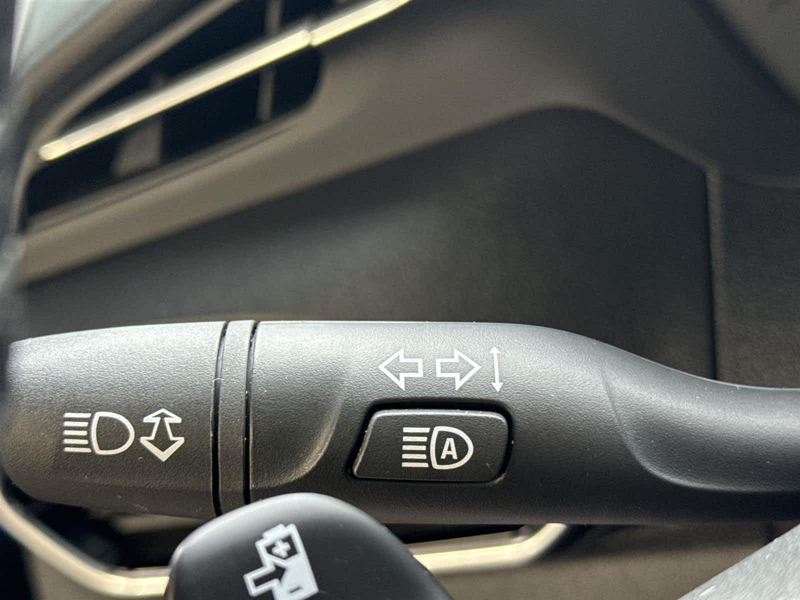 Thumbnail: 2023 Chevrolet Bolt EV - 27