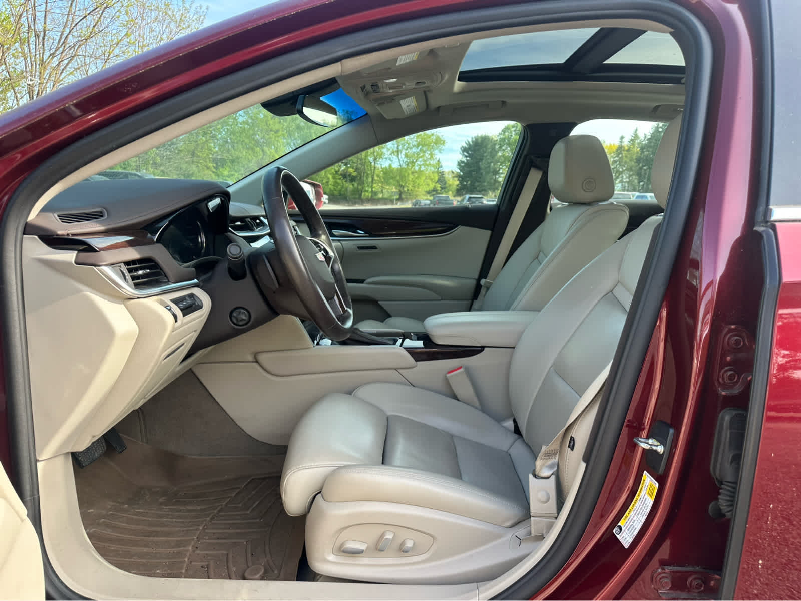 Thumbnail: 2016 Cadillac XTS - 9