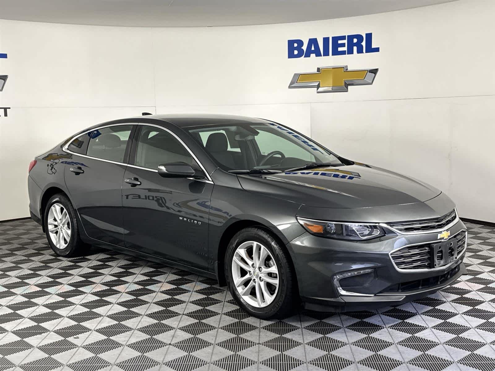 Thumbnail: 2017 Chevrolet Malibu - 7