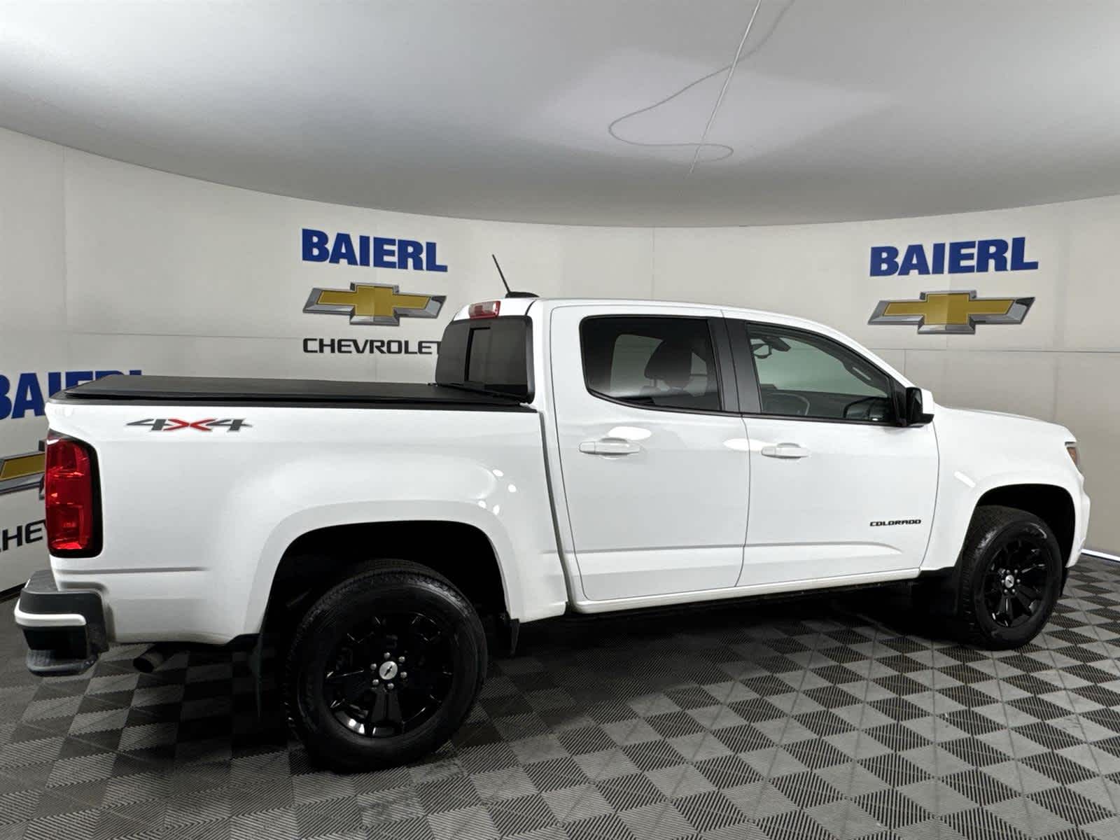 Thumbnail: 2022 Chevrolet Colorado - 6