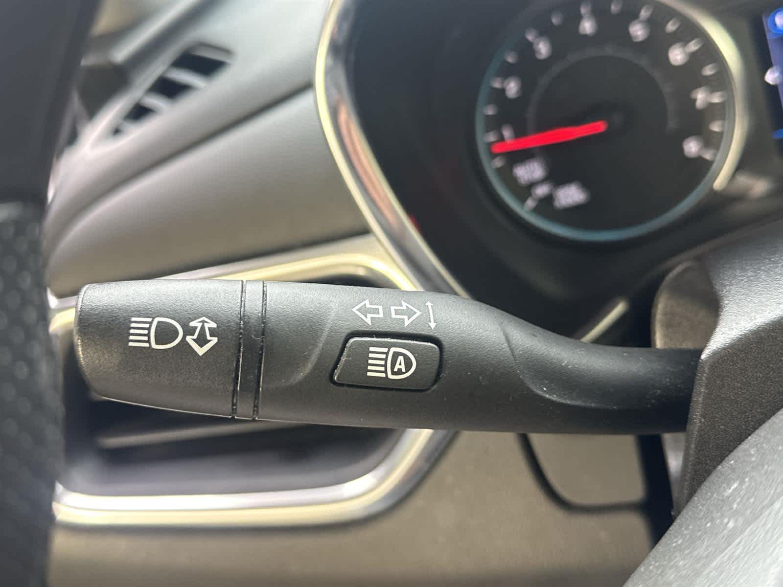 Thumbnail: 2022 Chevrolet Equinox - 26