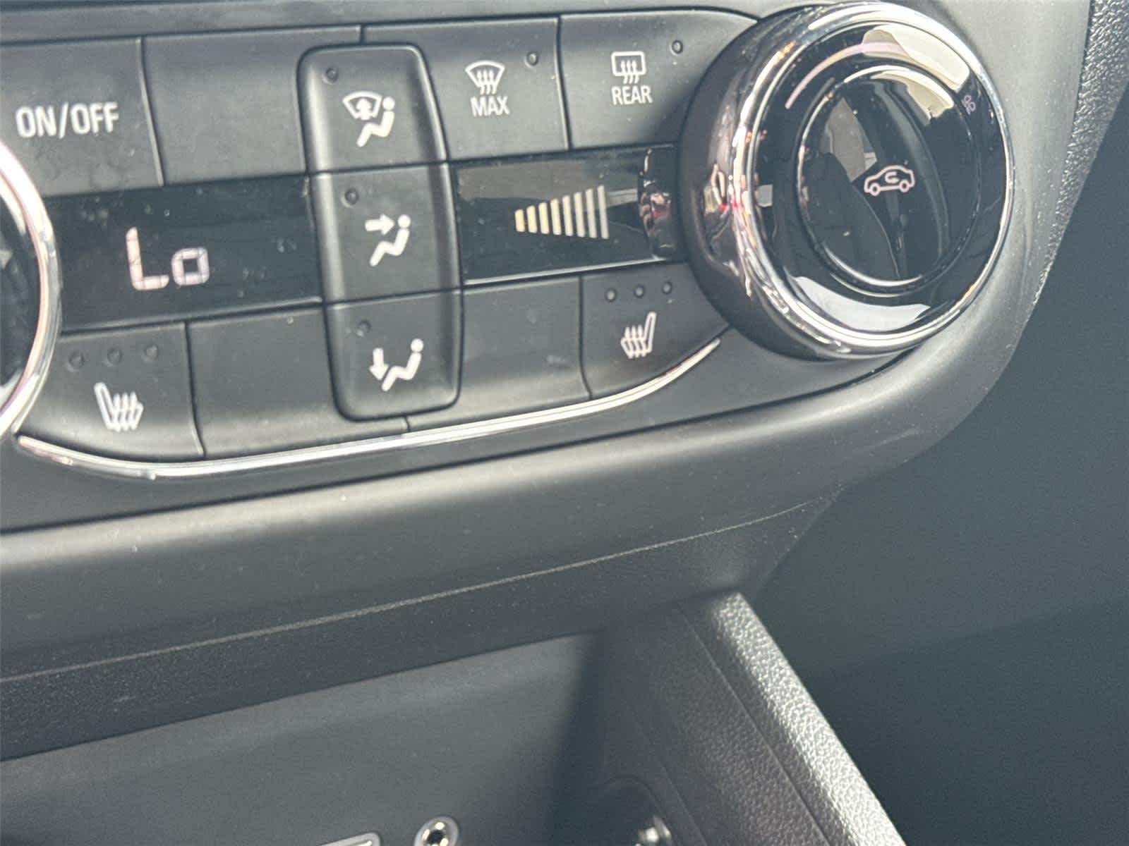 Thumbnail: 2023 Chevrolet TrailBlazer - 20