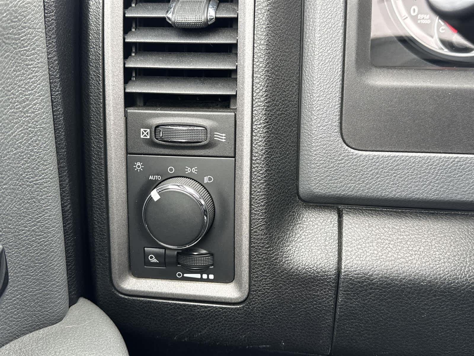 Thumbnail: 2014 RAM 1500 - 18