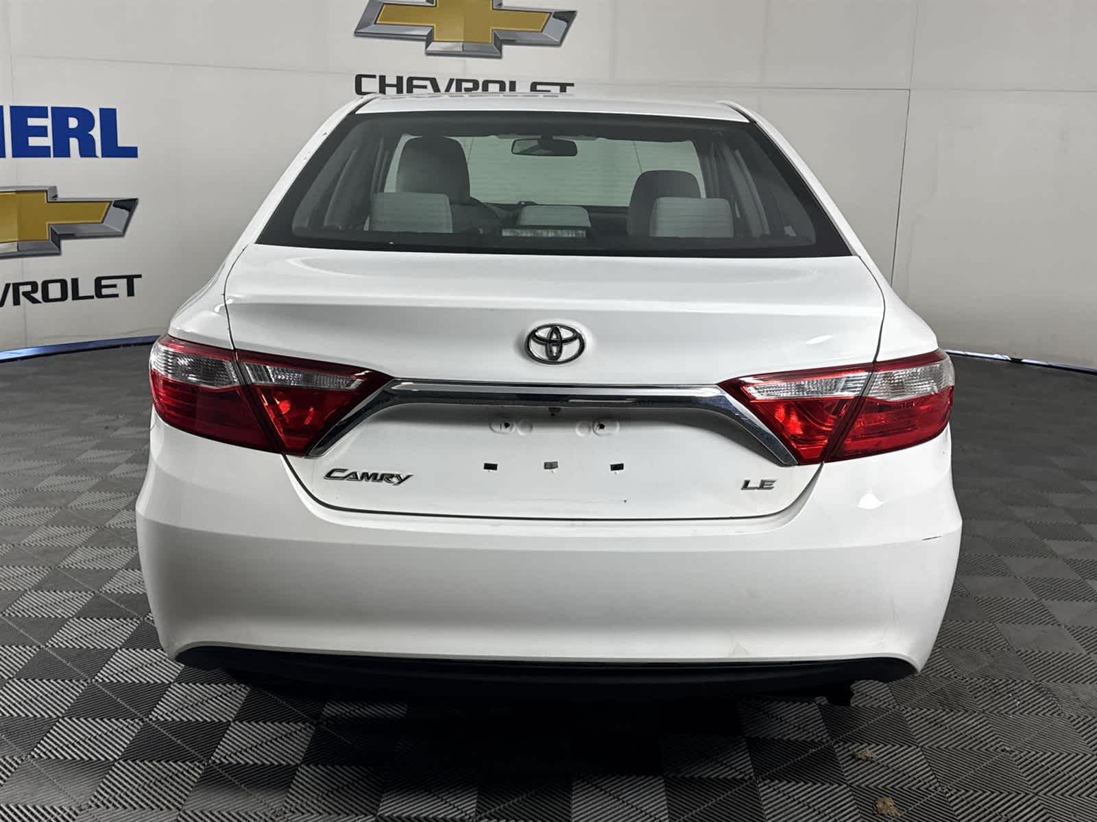 Thumbnail: 2016 Toyota Camry - 4