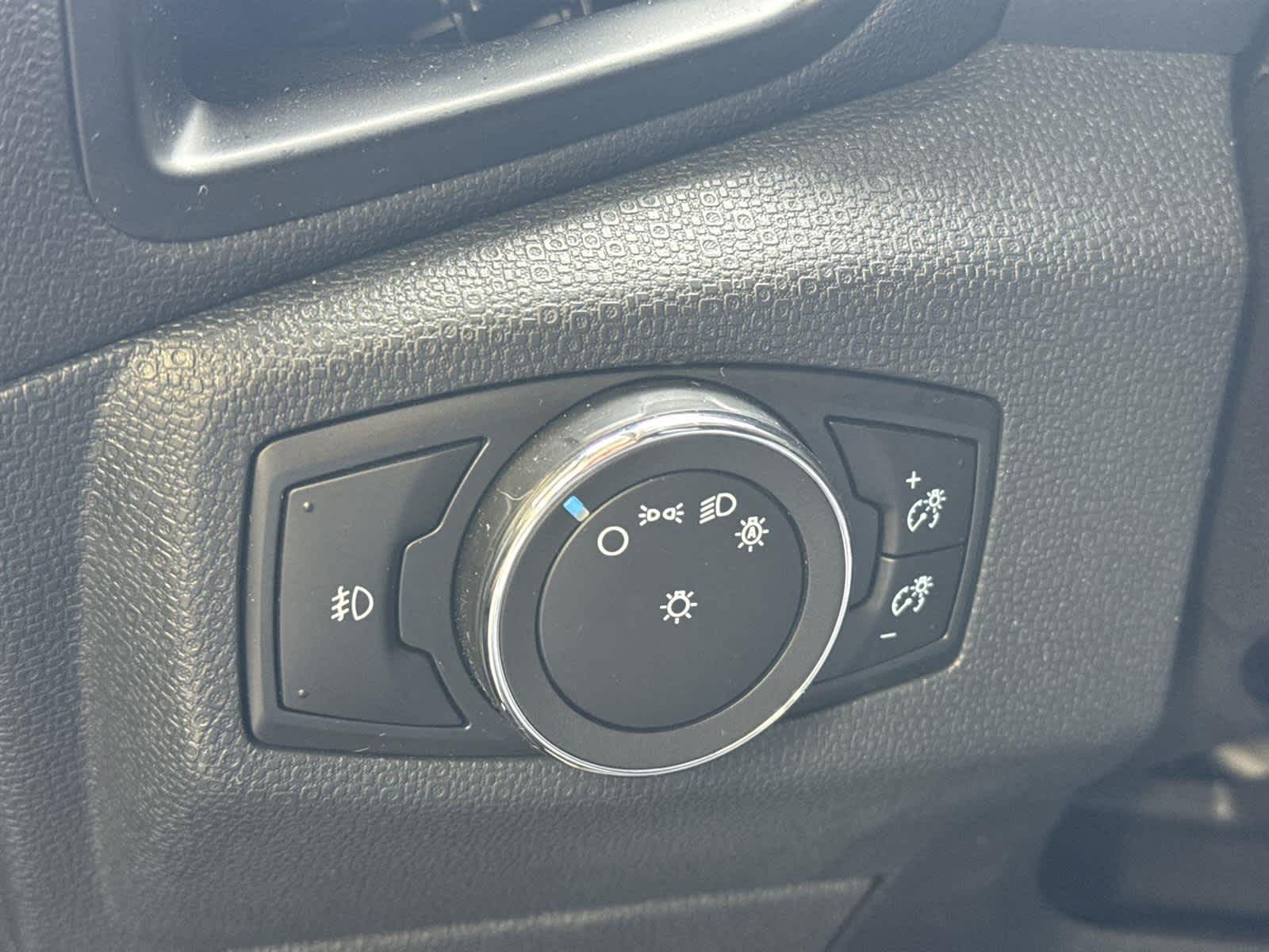 Thumbnail: 2022 Ford EcoSport - 24