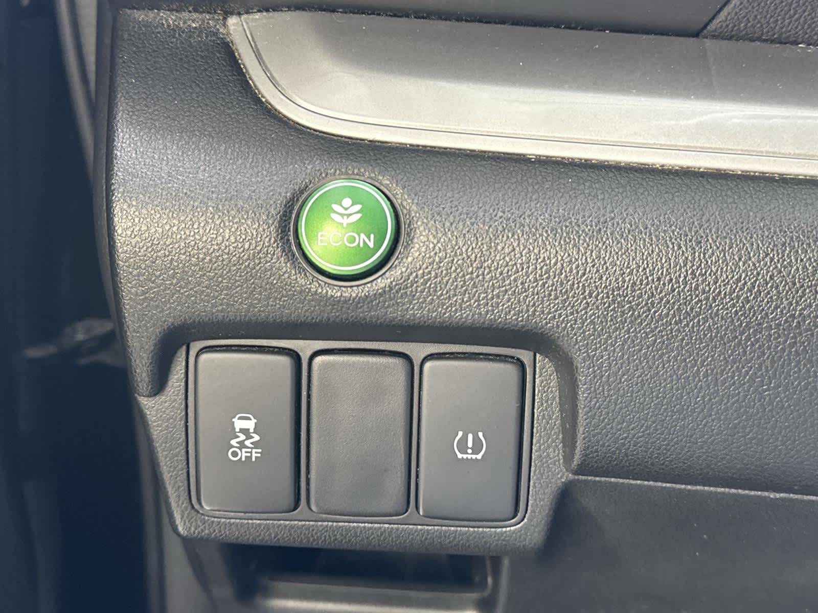 Thumbnail: 2015 Honda CR-V - 23