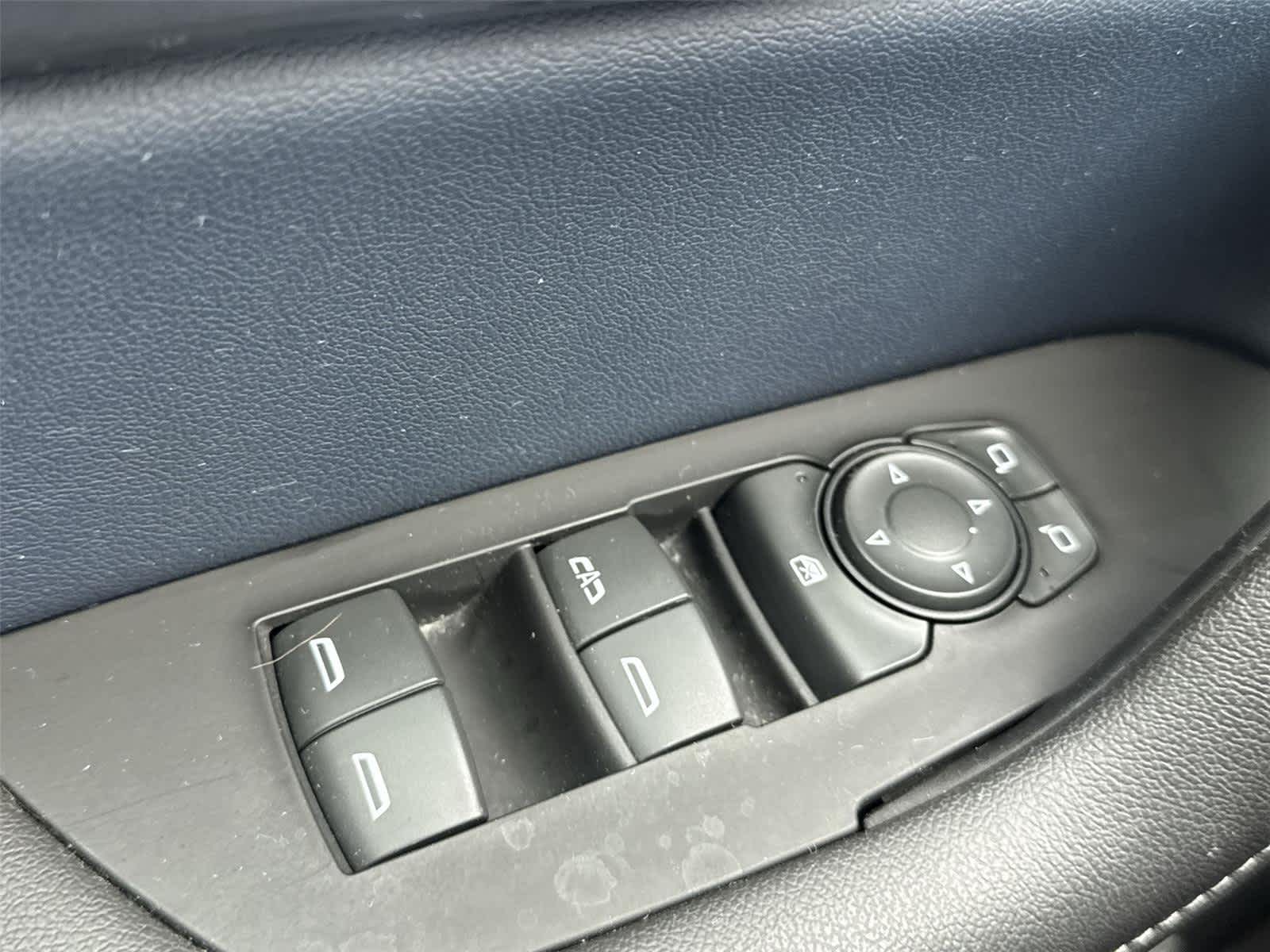 Thumbnail: 2023 Chevrolet Blazer - 23