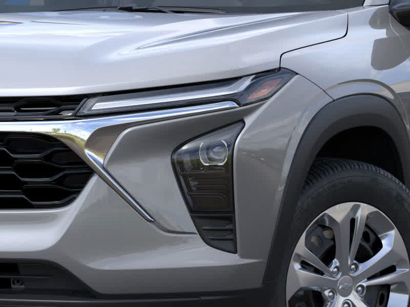 2025 Chevrolet Trax LS 10