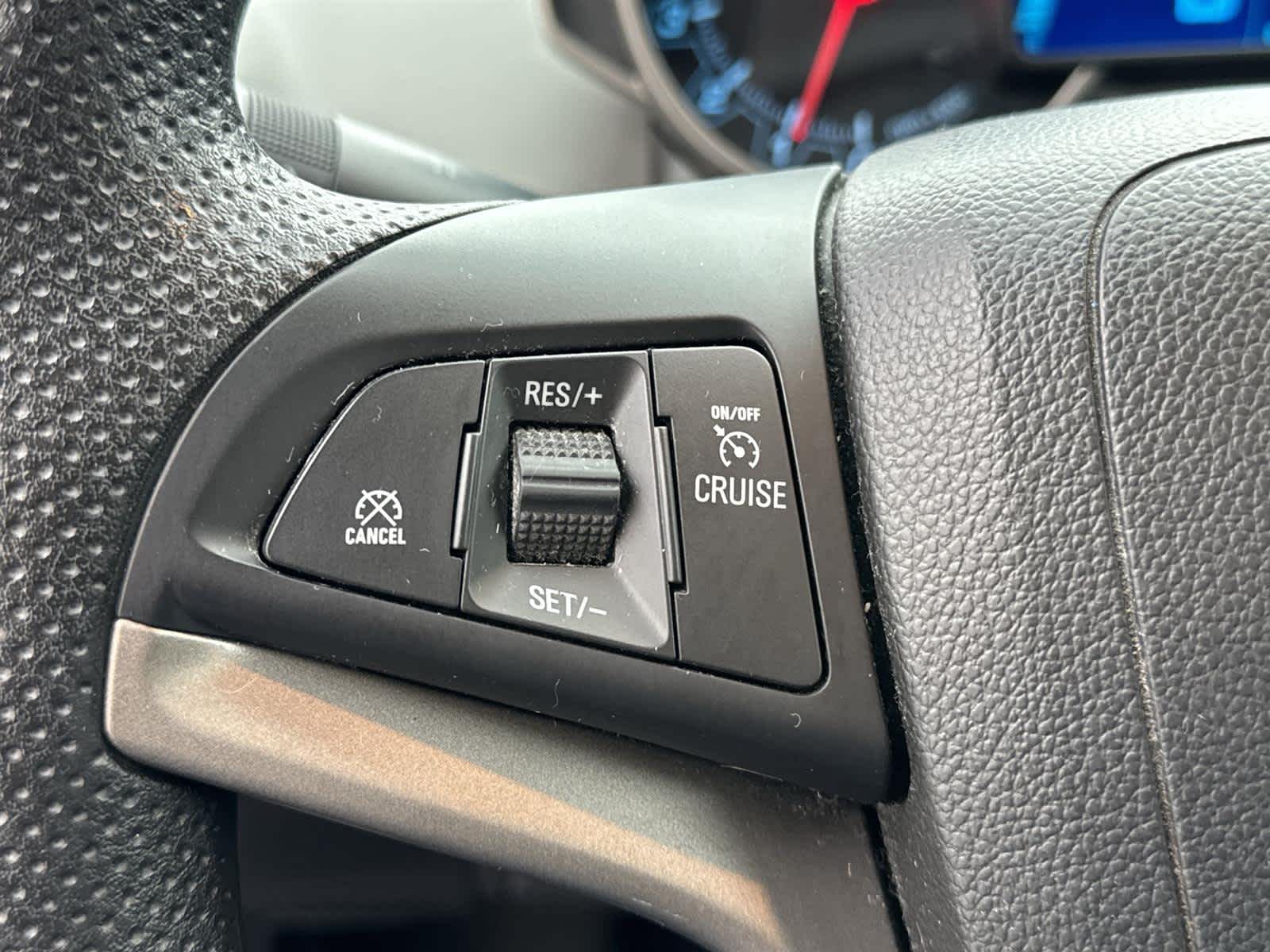 Thumbnail: 2014 Chevrolet Sonic - 25