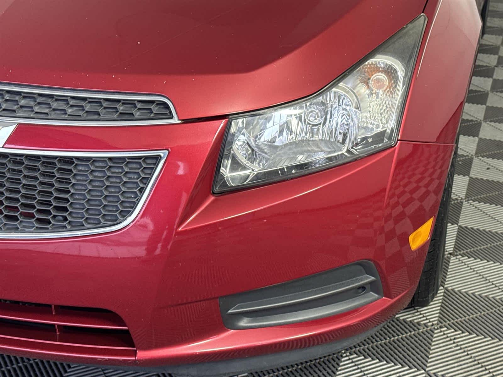 Thumbnail: 2014 Chevrolet Cruze - 9