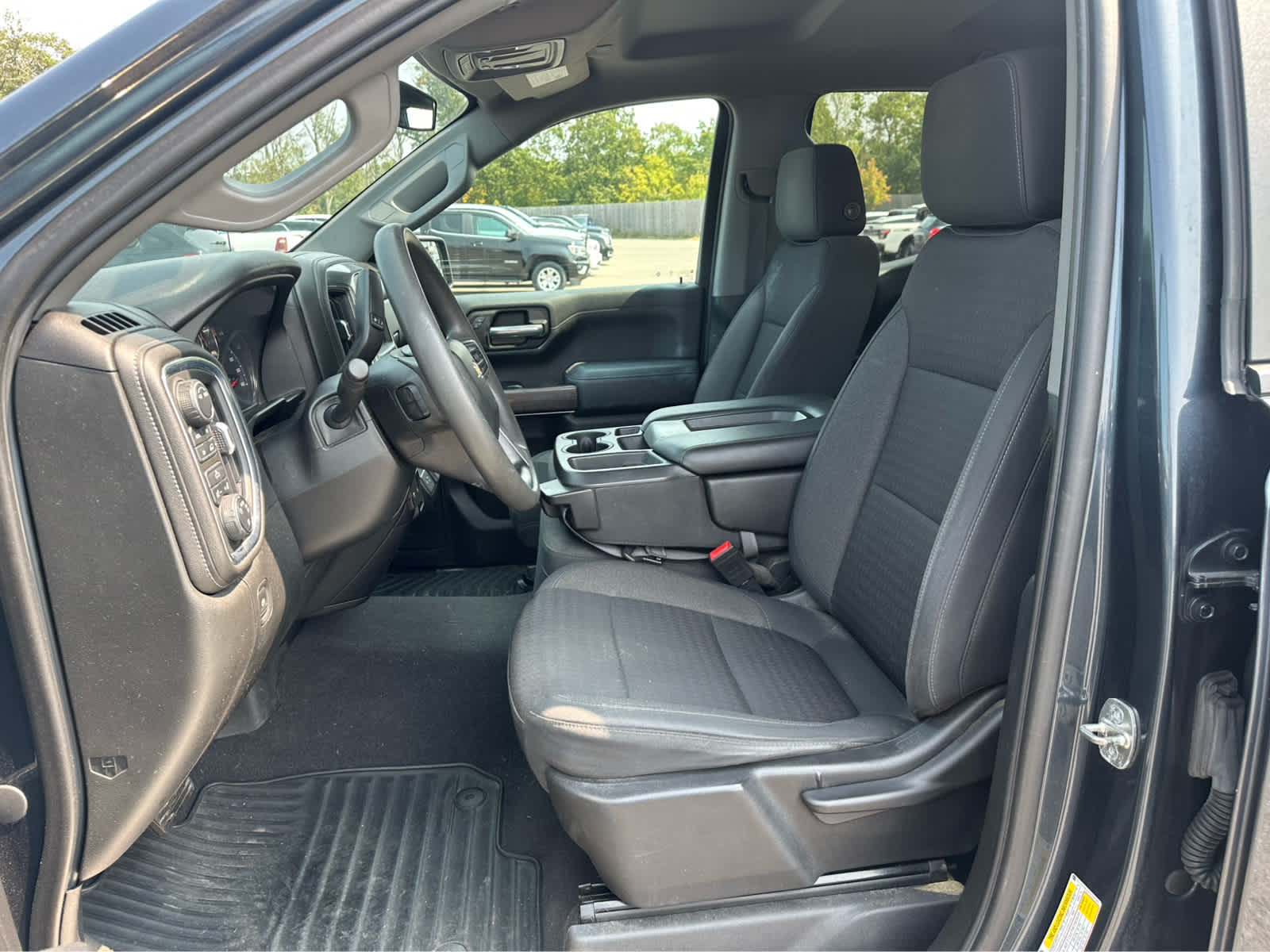 Thumbnail: 2020 Chevrolet Silverado 1500 - 6