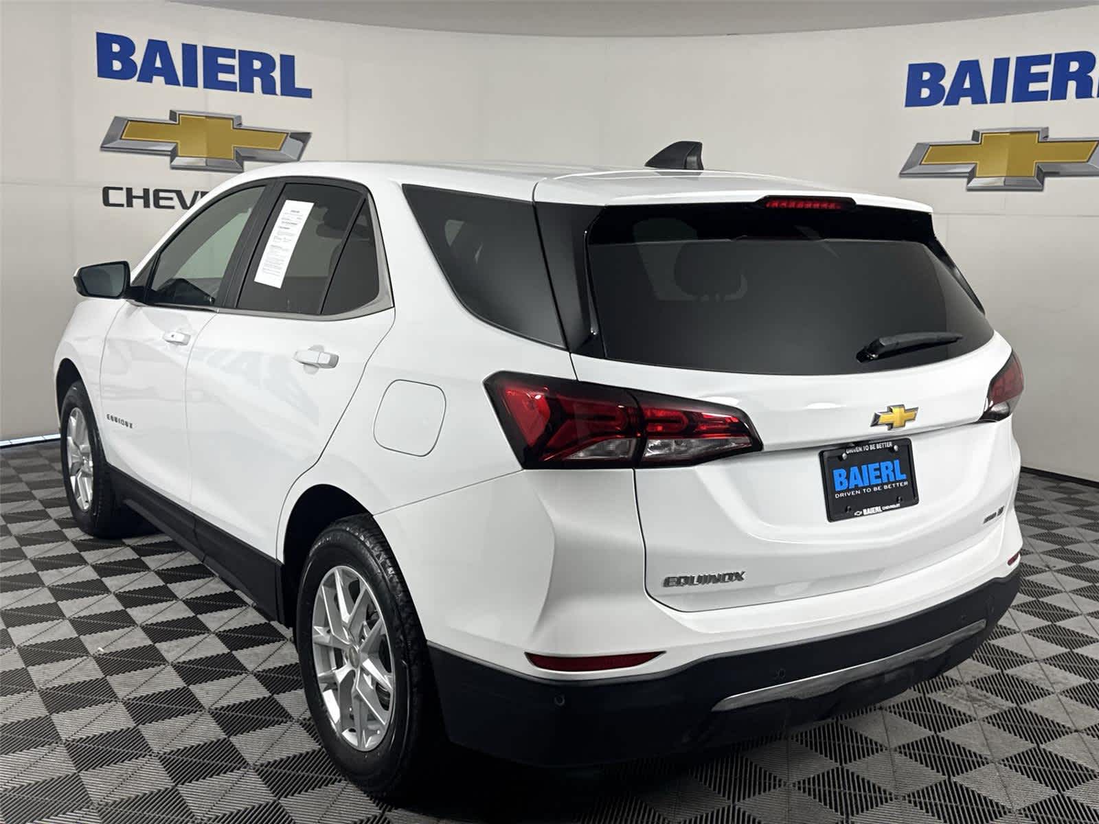 Thumbnail: 2023 Chevrolet Equinox - 3