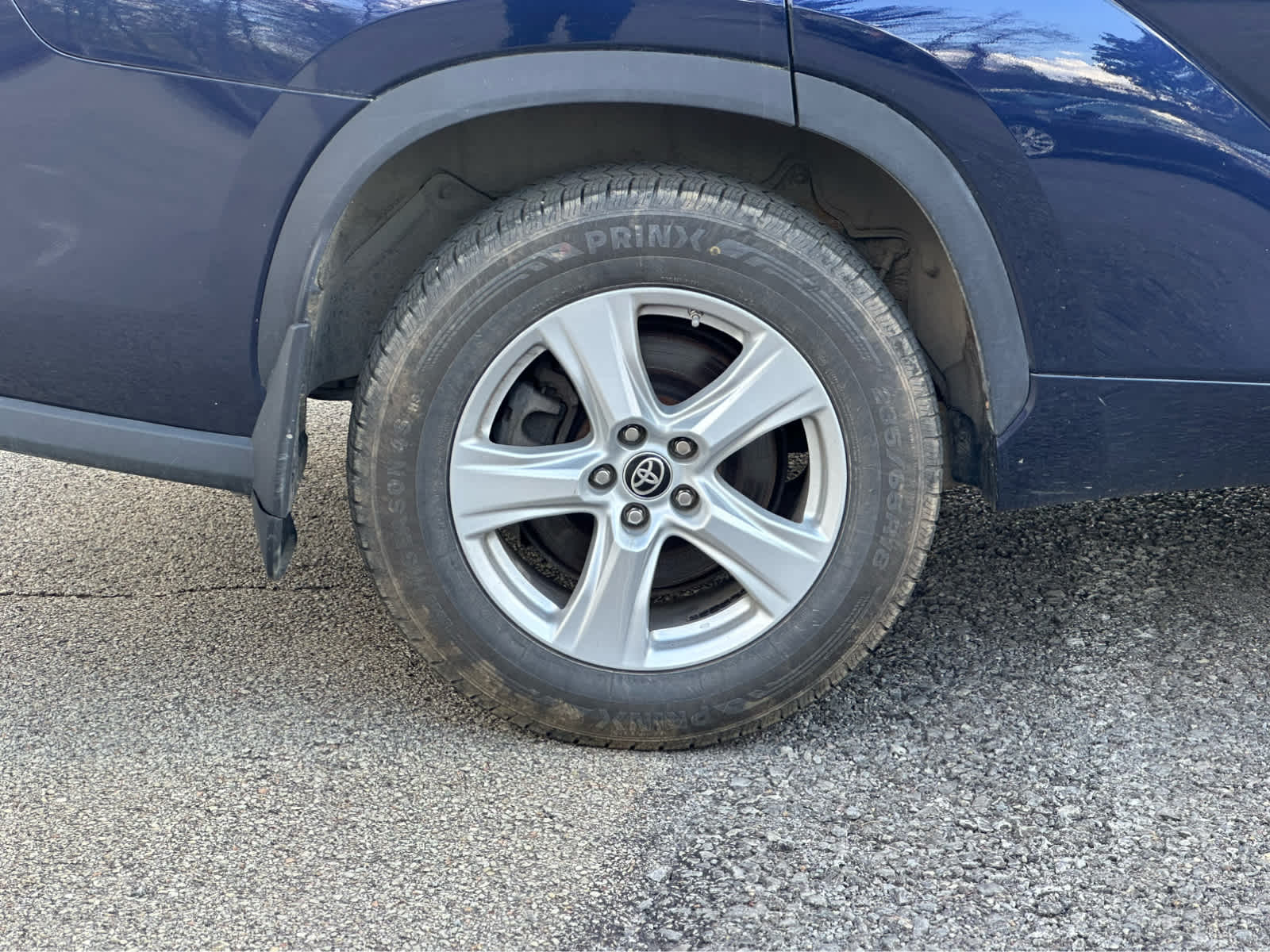 Thumbnail: 2021 Toyota Highlander - 21