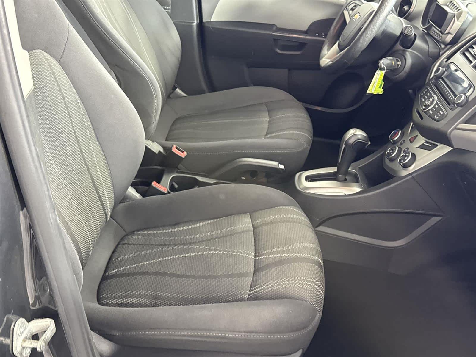 Thumbnail: 2014 Chevrolet Sonic - 17